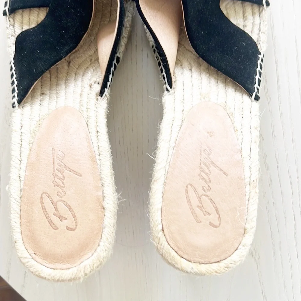 Bettye Muller Espadrille Wedge Platform Sandals Black Suede size 10 NWOT